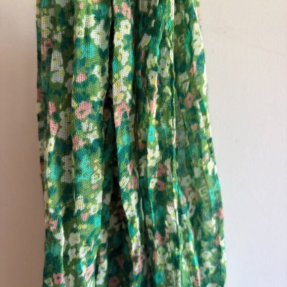 H&M Ditsy Floral Scarf - Picture 2 of 3